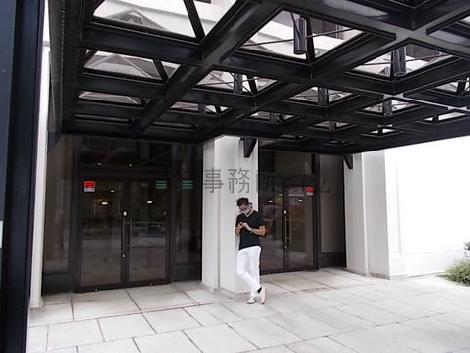 正面玄関