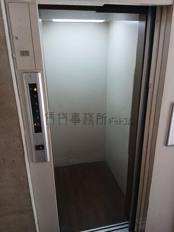 エレベーター