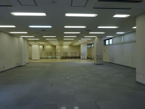 唐木田センタービルの室内