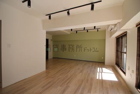 SSビル池尻の室内