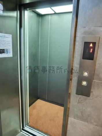 エレベーター