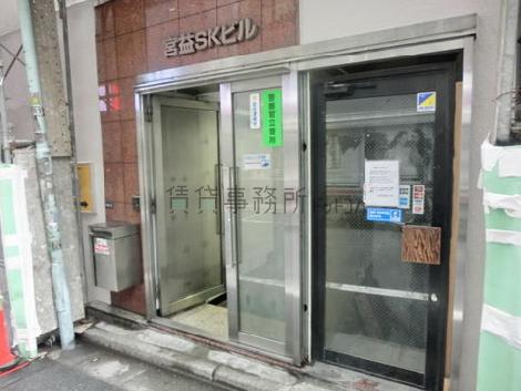 正面玄関