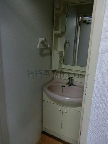 三貴丸ビルの室内