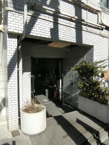 正面玄関