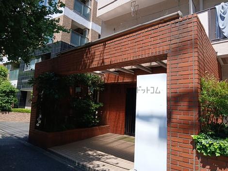 正面玄関