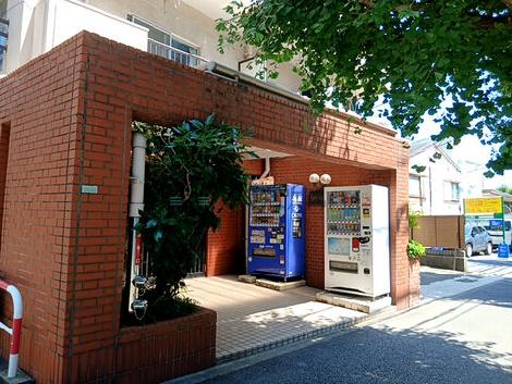 正面玄関