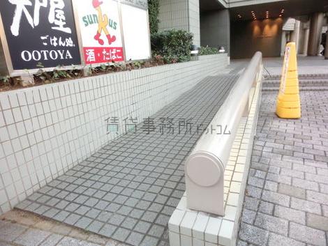 玄関にあるスロープです