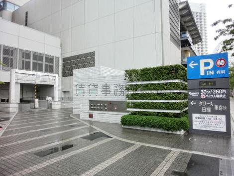 パーキング出入り口