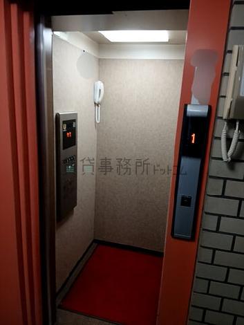 エレベーター