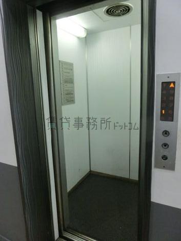 エレベーター