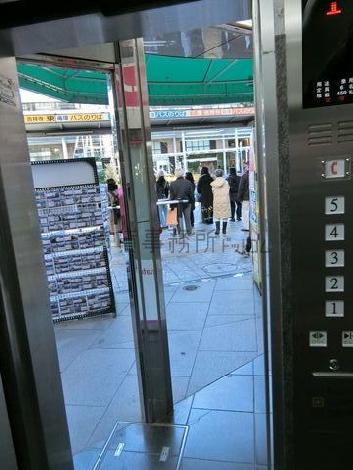 エレベーター