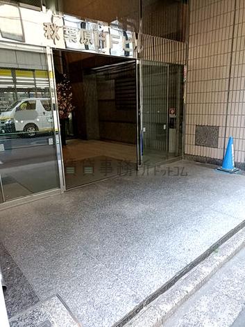 正面玄関