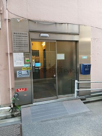 正面玄関