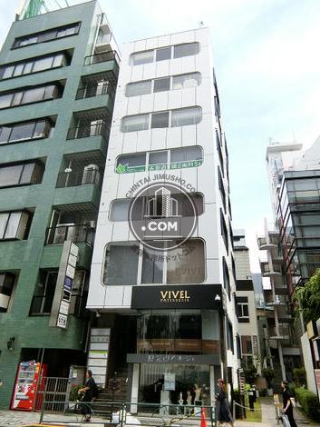 青山十八番館の外観写真