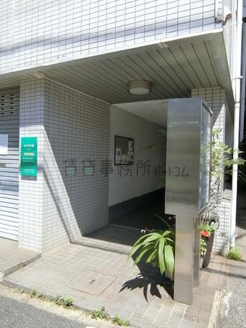 正面玄関
