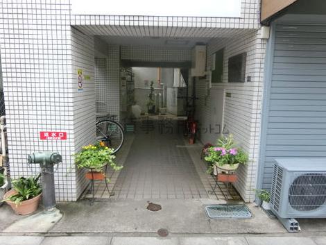 正面玄関