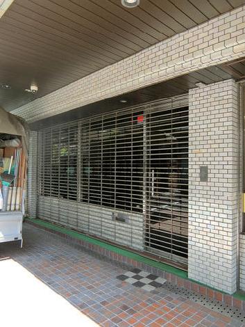 正面玄関