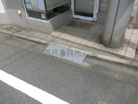 正面玄関
