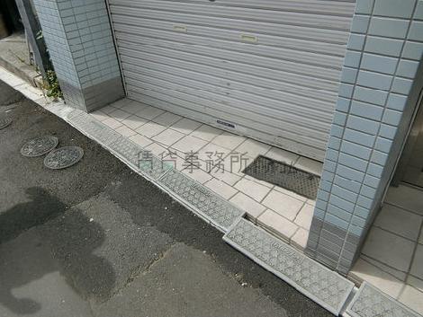 正面玄関