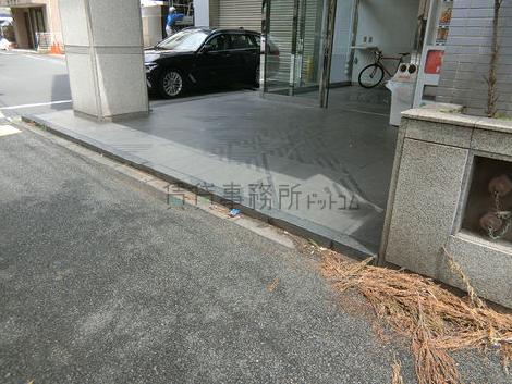 正面玄関