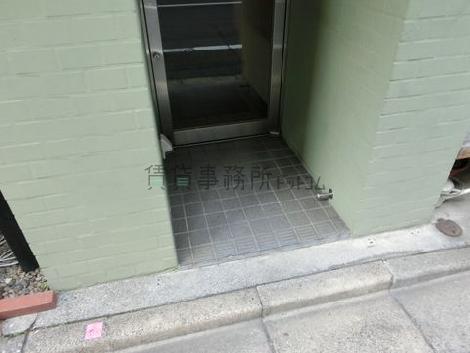 正面玄関