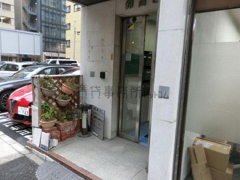 正面玄関