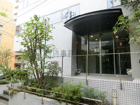 正面玄関