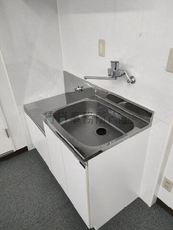 皆藤ビルの給湯室