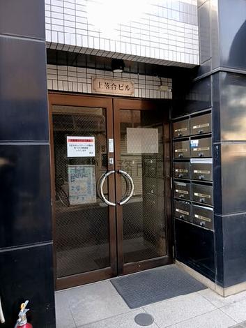 正面玄関