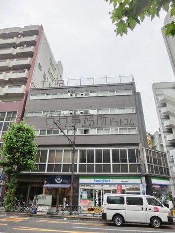 １階は店舗です