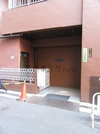正面玄関