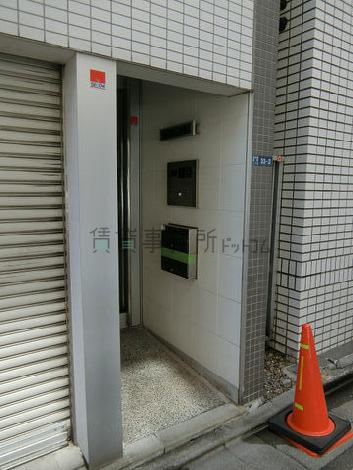 正面玄関