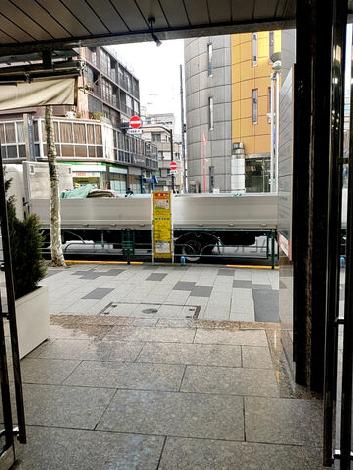 正面玄関