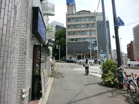 時間帯によっては人で溢れかえります