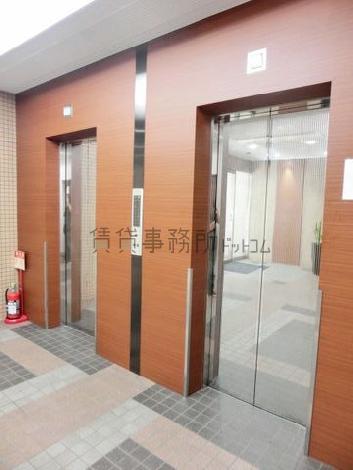 乗り場前