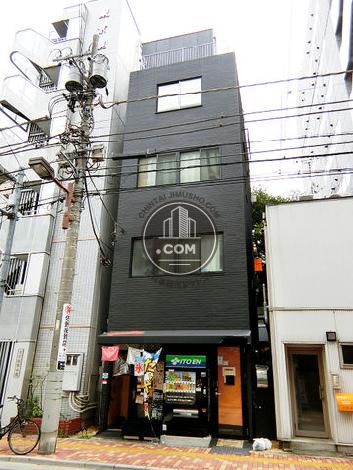 漆黒ビルの外観写真
