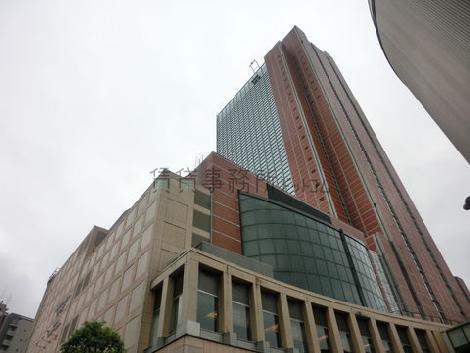 駅前広場から撮影