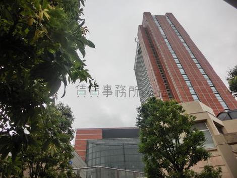 三軒茶屋エリアの「道しるべ」です