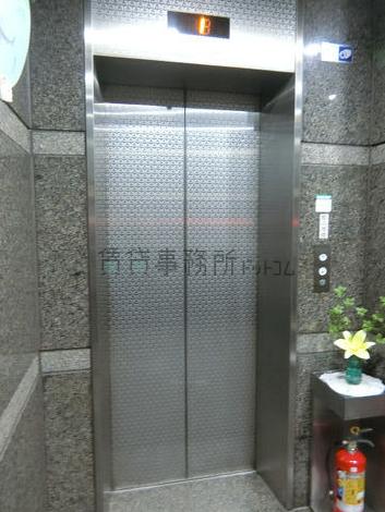 エレベーター