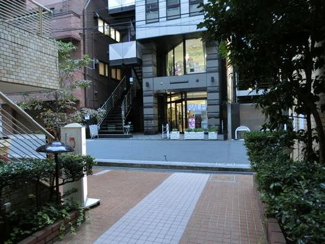 正面玄関