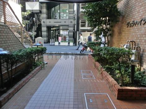 正面玄関