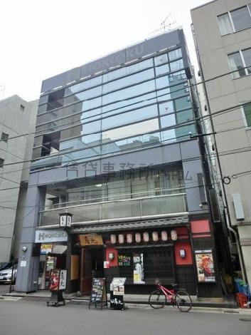１階に飲食店が入居中です