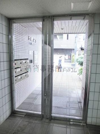 正面玄関