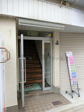 正面玄関