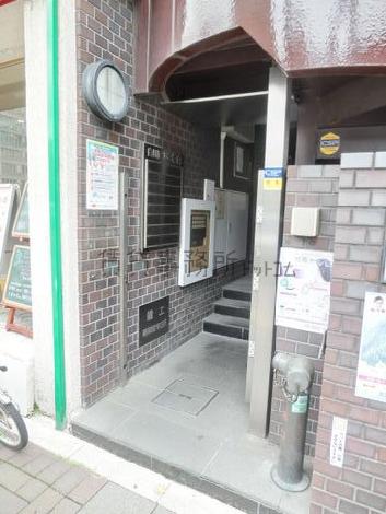 正面玄関