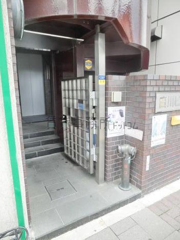 正面玄関