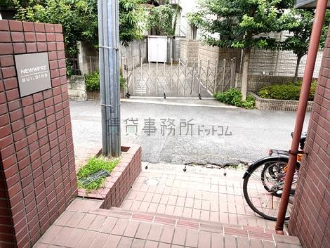 正面玄関