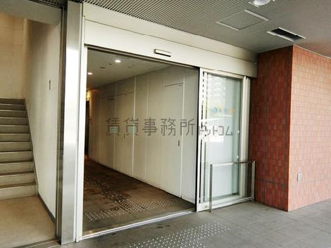 正面玄関
