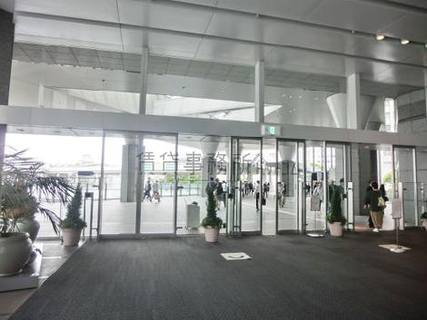 正面玄関