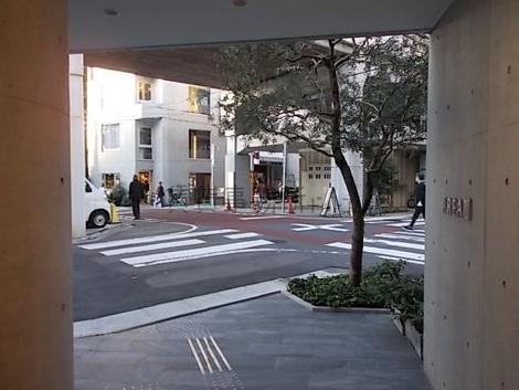 正面玄関